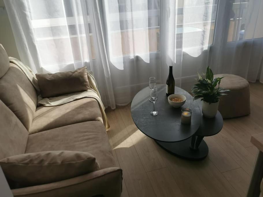 Apartamento Le Stoubenn, Raffine Et Chaleureux Concarneau Exterior foto