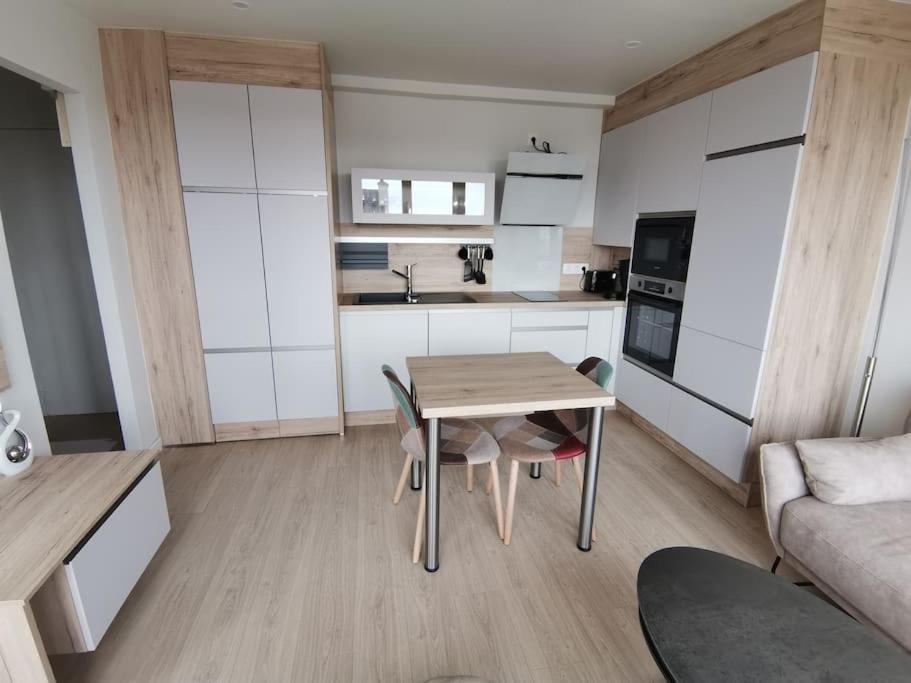 Apartamento Le Stoubenn, Raffine Et Chaleureux Concarneau Exterior foto